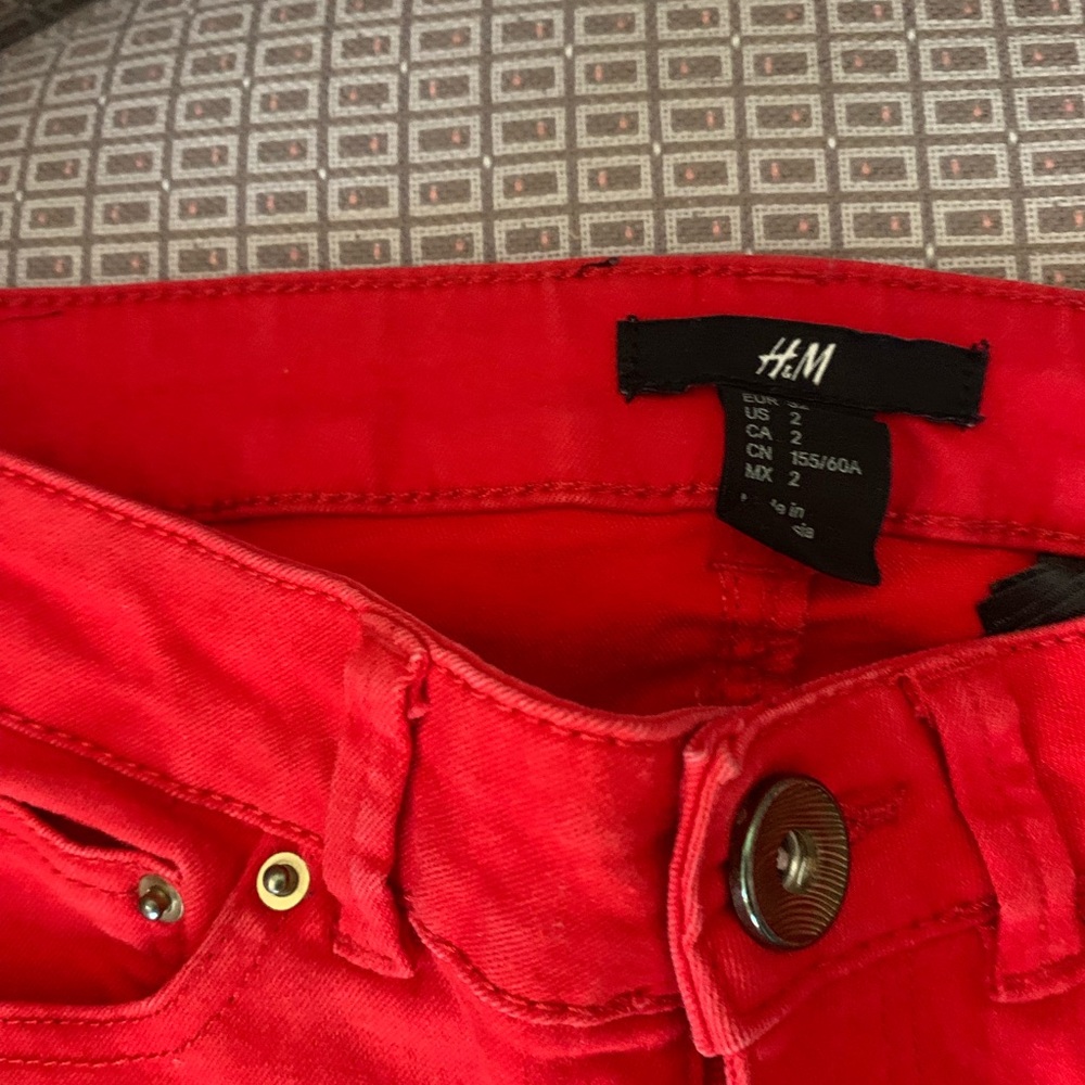 Red skinny jeans